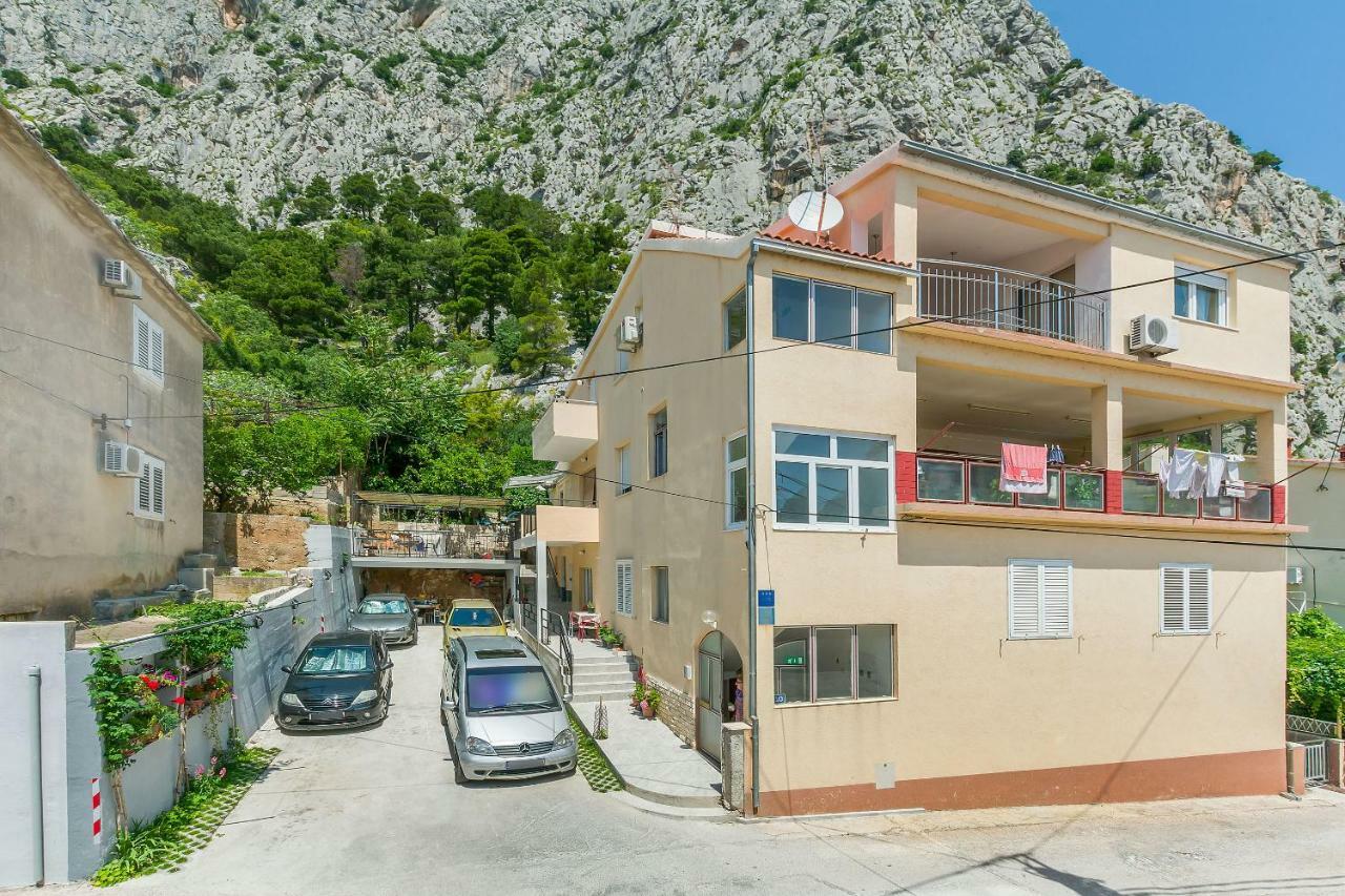 Apartment Ivanka Omis Exterior photo